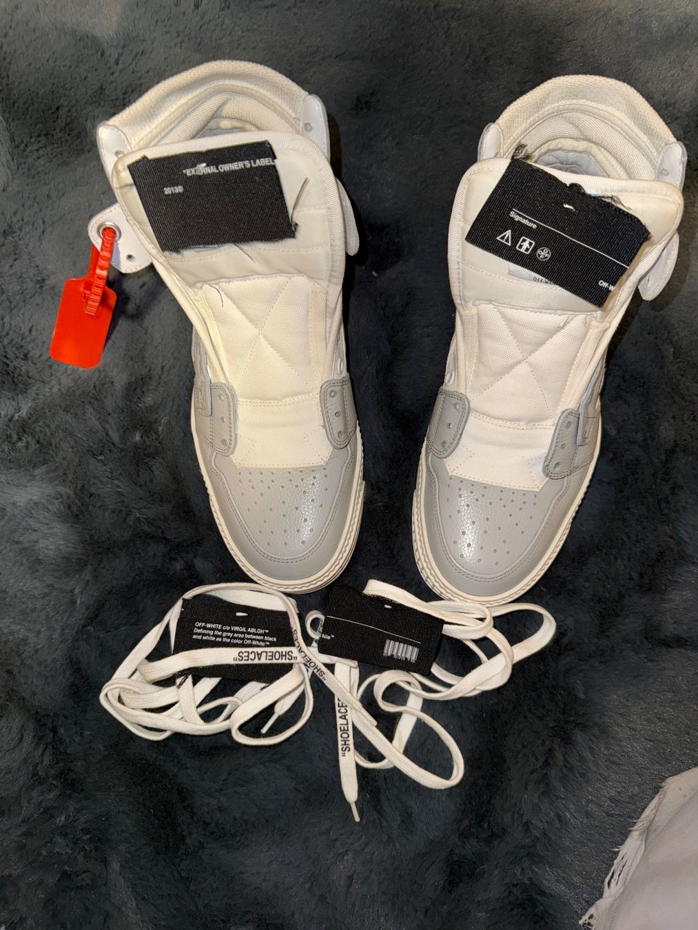 Off-White Scarpe da uomo: Off-White high Sneaker Grösse 39 in weiss – Nuovo (secondo la descrizione) da Küsnacht ZH venduto da jul_2bwq 2