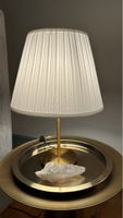 Tischlampe goldfarben mit weissem Lampenschirm guter Zustand