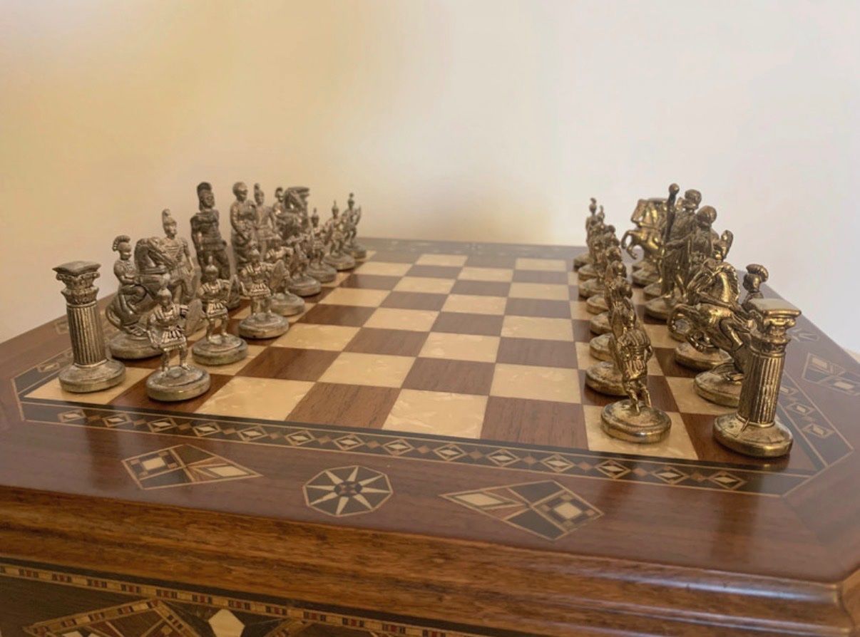 Giochi: Échecs Helena Wood Art bois incrusté – Usato da Froideville venduto da vin_ynl9 7
