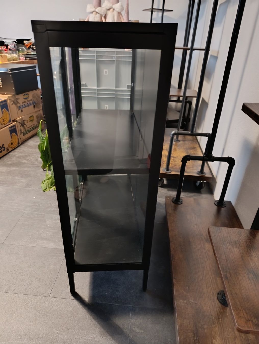 Vetrine: Glasvitrine Kommode schwarz – Usato da Zeihen venduto da Jblat 3