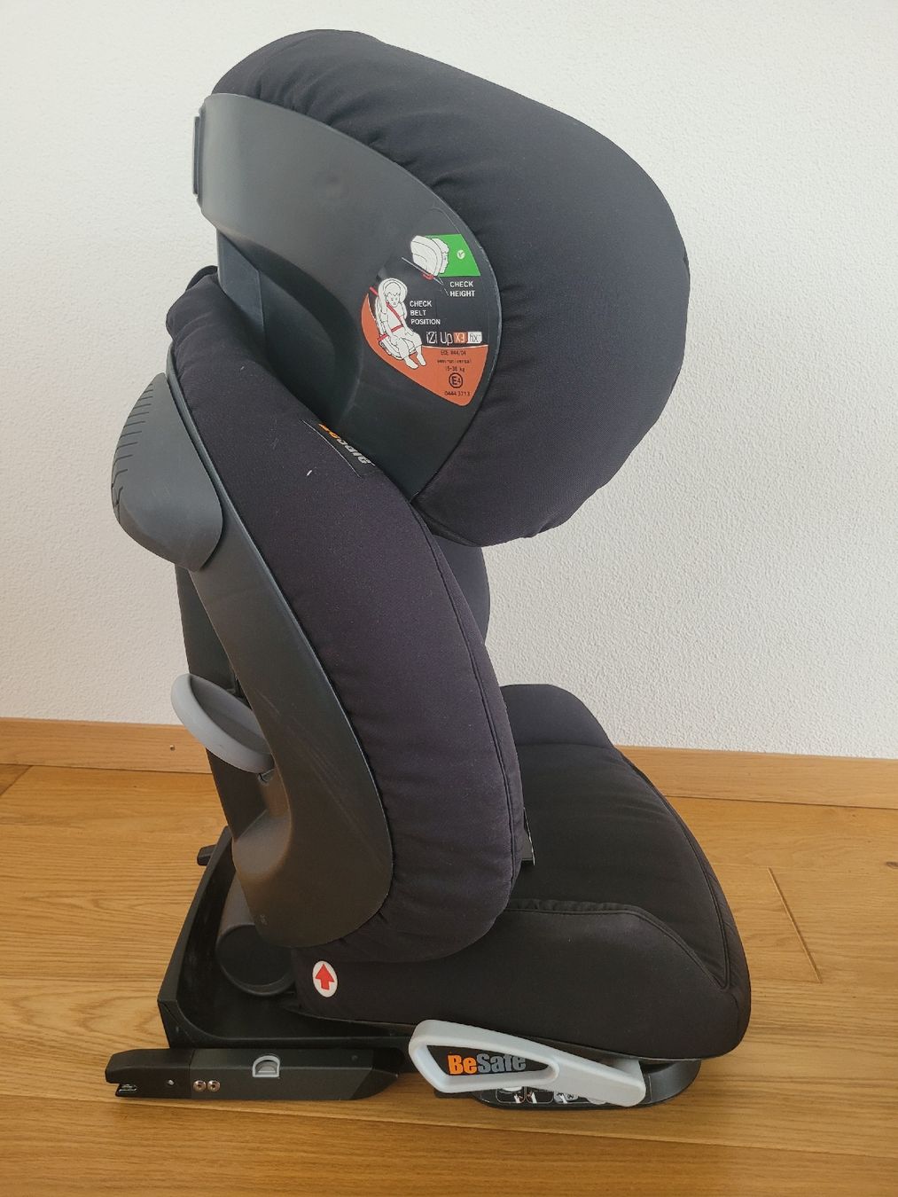 Seggiolini per auto: Kindersitz BeSafe – Usato da Weinfelden venduto da Mastek 2