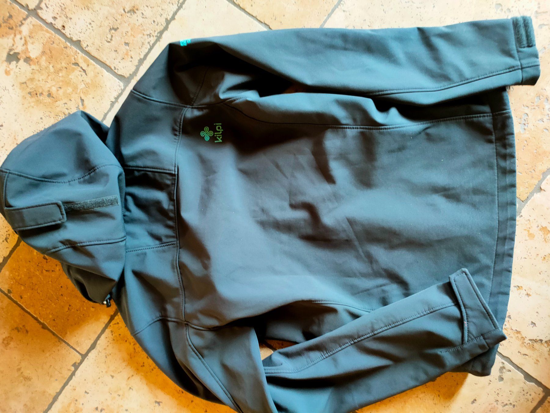 Kilpi Vestes: Softshelljacke 34 – D'occasion à Les Moulins par alicia017 1