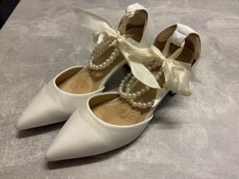 Schuhe / Pumps Weiss - Gr. 39 