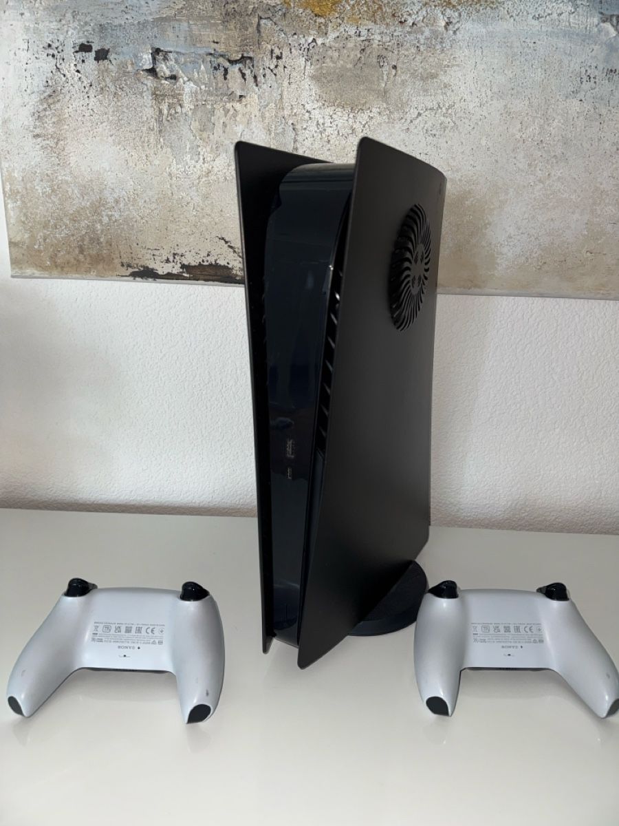 Sony Console: PS5 (Schwarz) 3TB Speicher 2 Controller – Usato da Kerzers venduto da -.-Jesus-.- 5