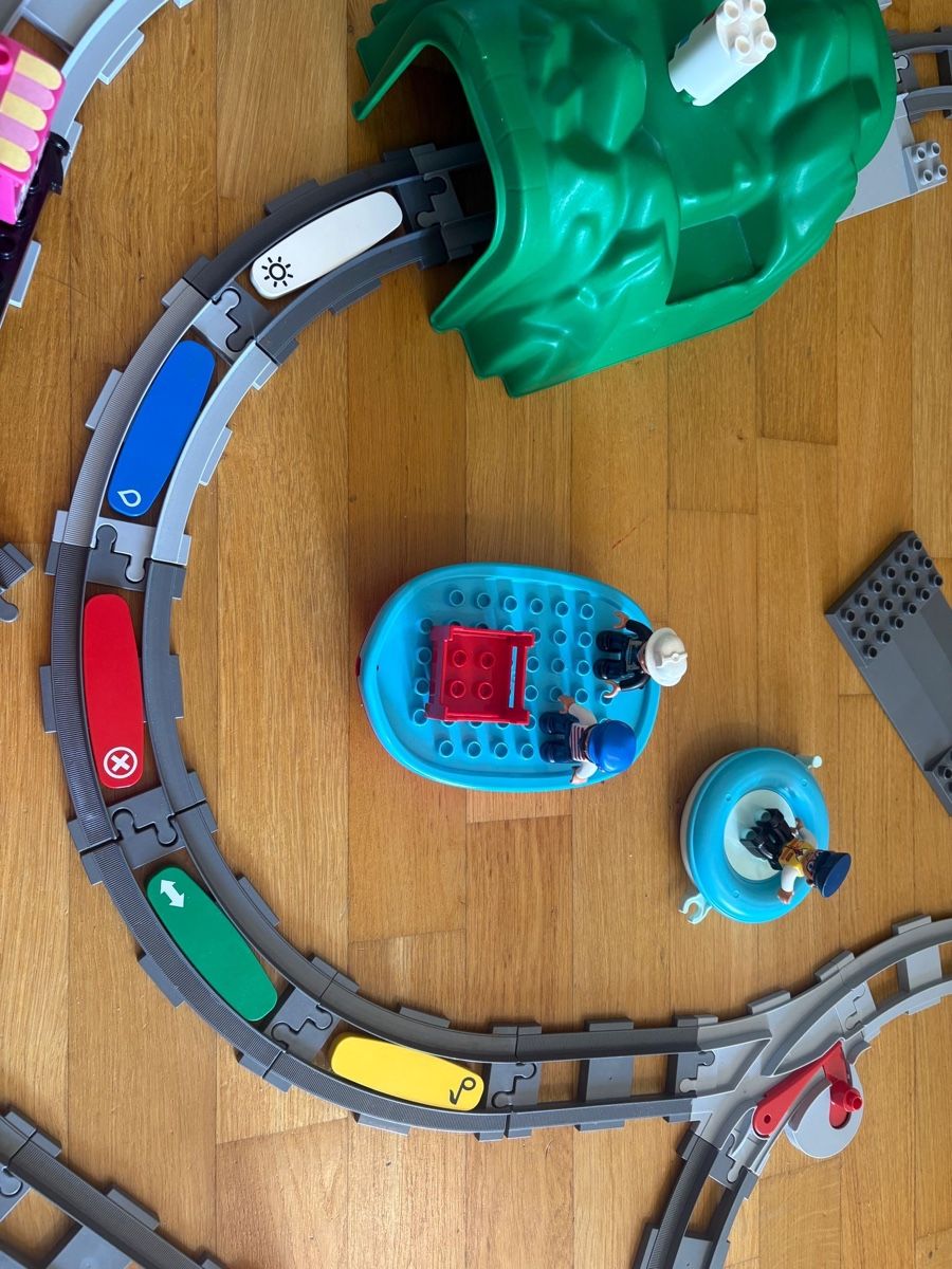 Lego Giocattoli: Lego Duplo riesen Eisenbahn Set - – Usato da Münchenstein venduto da sommerverkauf12 7