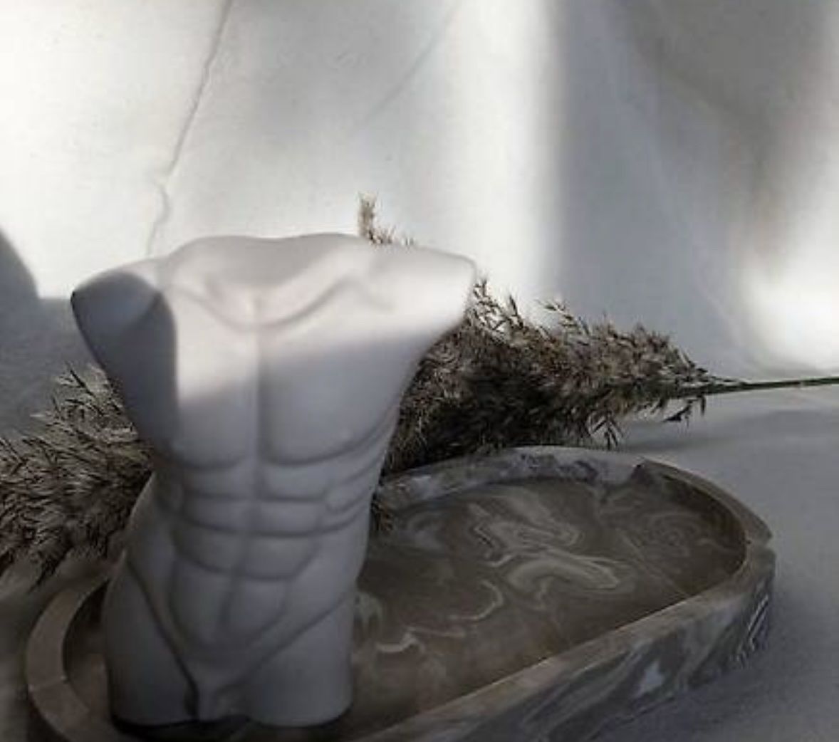 Sculture & Statue: Männliche körperskulptur aus Jesmonit – Nuovo e nell'imballaggio originale da Frümsen venduto da Swissline90 1