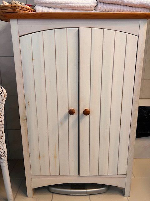 Armadi: Holzschrank klein – Usato da Walzenhausen venduto da Jana013 1
