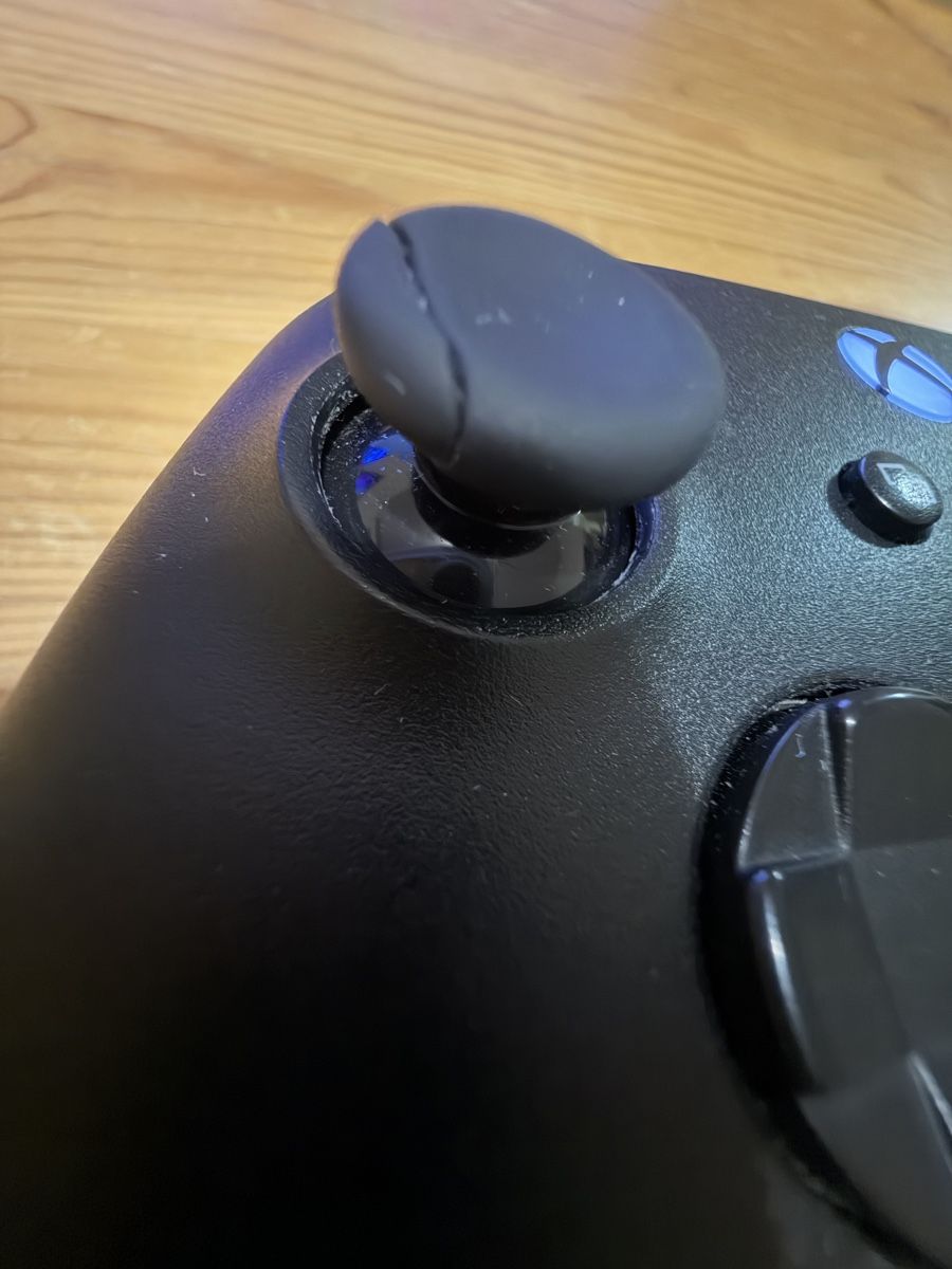 Microsoft Controller: Xbox series X/S Wireless Controller schwarz  – Usato da Flumserberg tannenboden alp venduto da pedroredshoes 1
