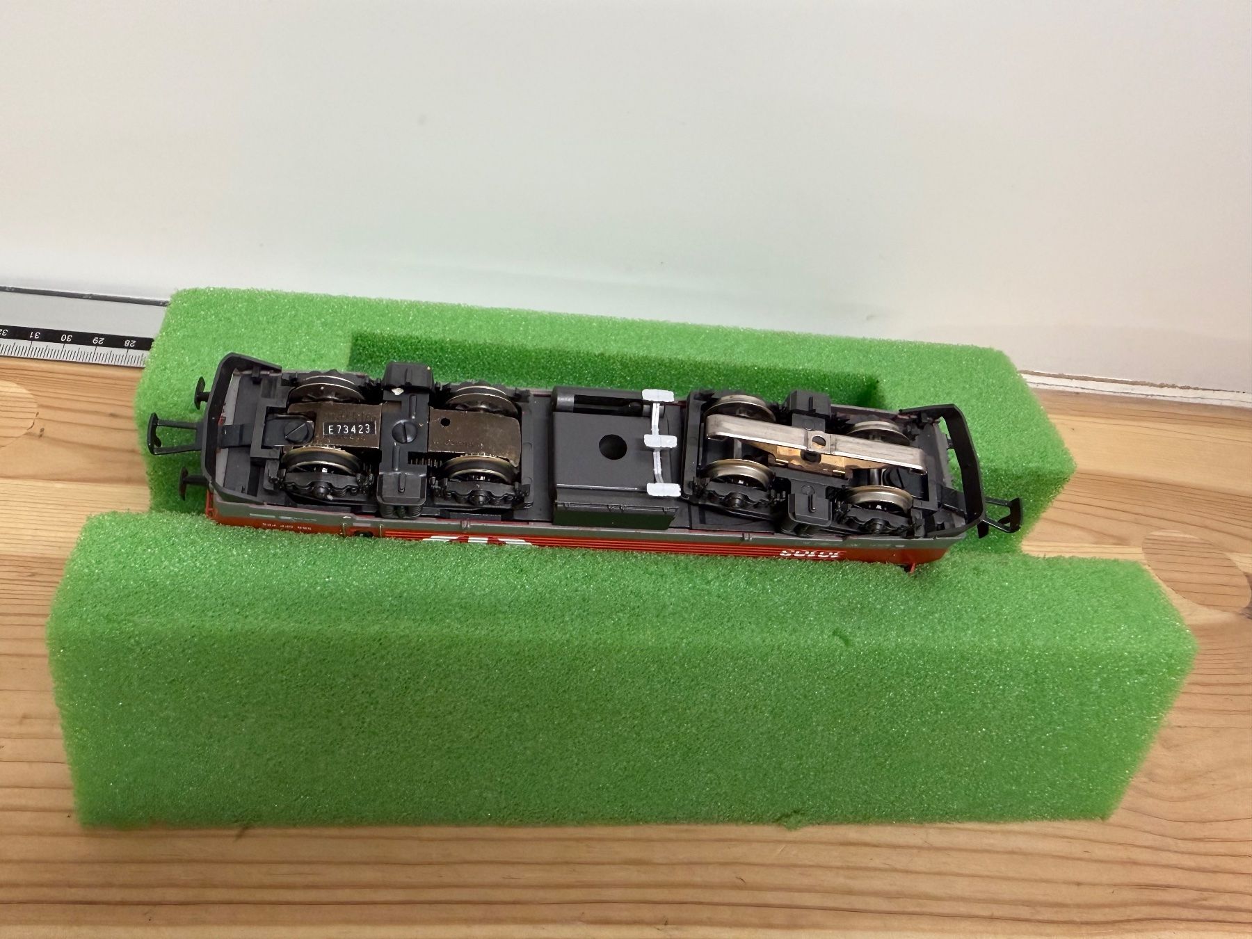 Märklin Modellini di ferrovie: Märklin 3328 E-Lok SBB Re 4/4 IV – Usato da Büsserach venduto da ModellbahnDepot 7