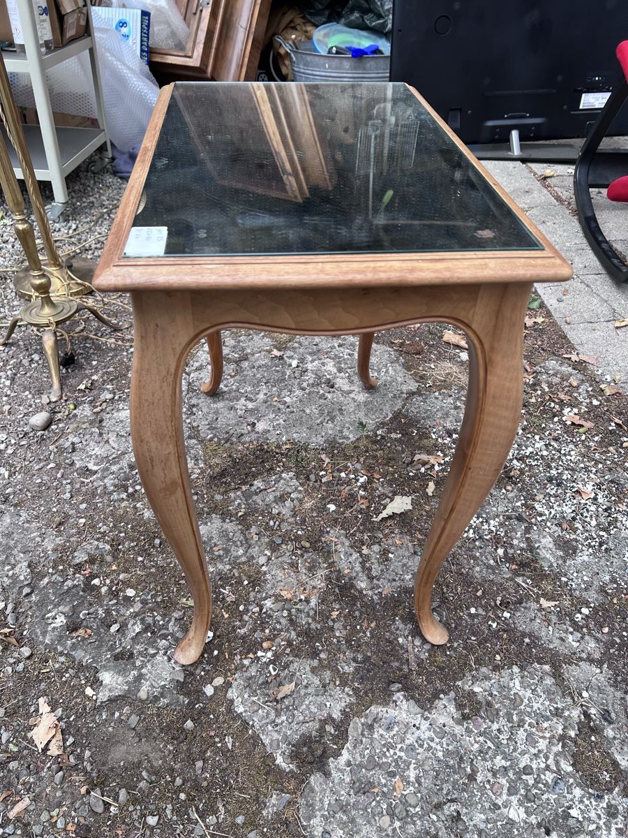 Tables: Antiker Tisch (25) – D'occasion à Glattfelden par maa_qcj8 2