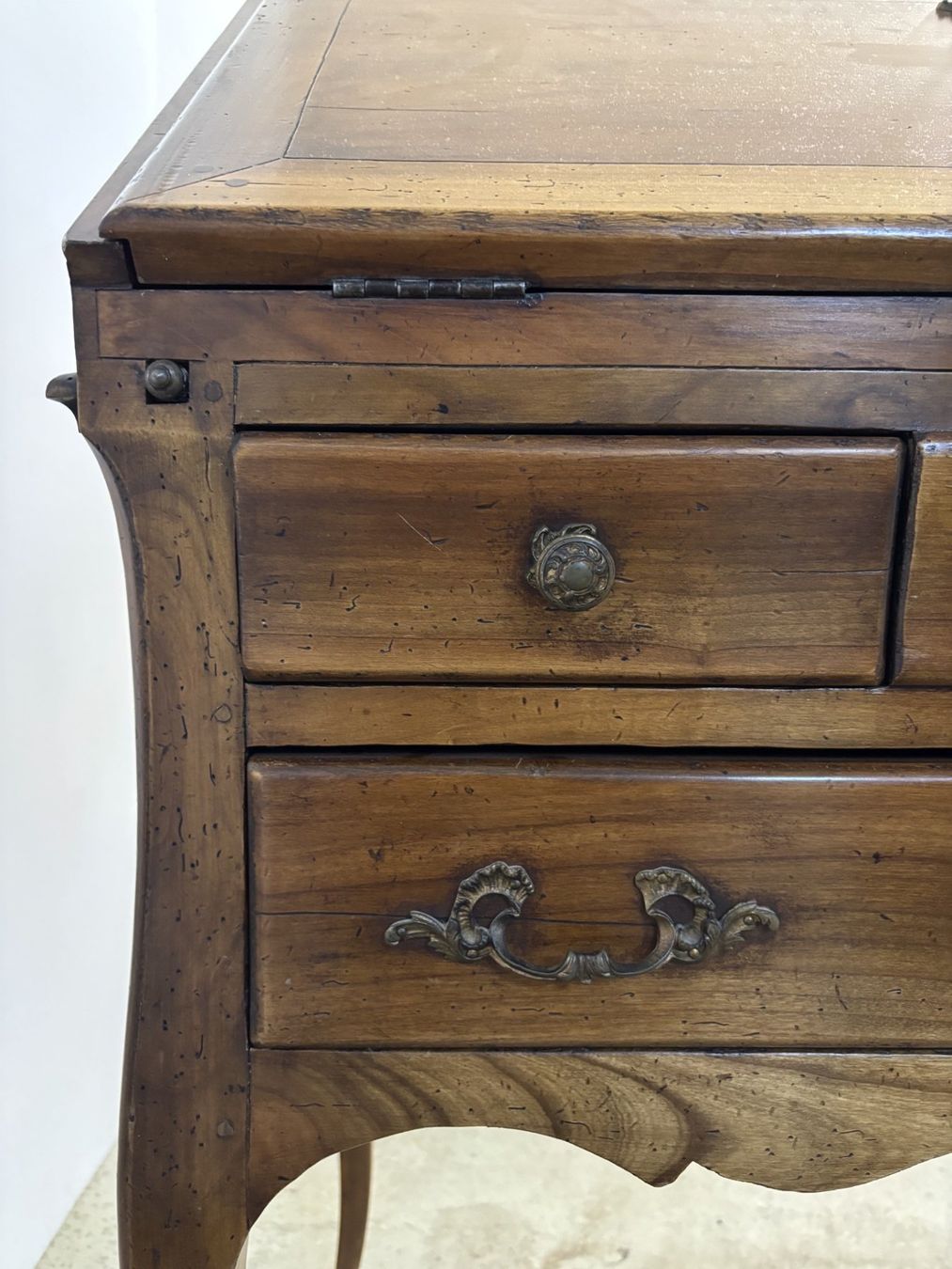 Scrivanie: Sekretät im Louis-XV-Stil – Usato da Luzern venduto da CAZS_Luzern 7