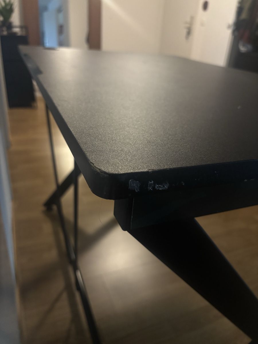 Scrivanie: Gaming Desk Black – Usato da Zürich venduto da bur_jb28 4
