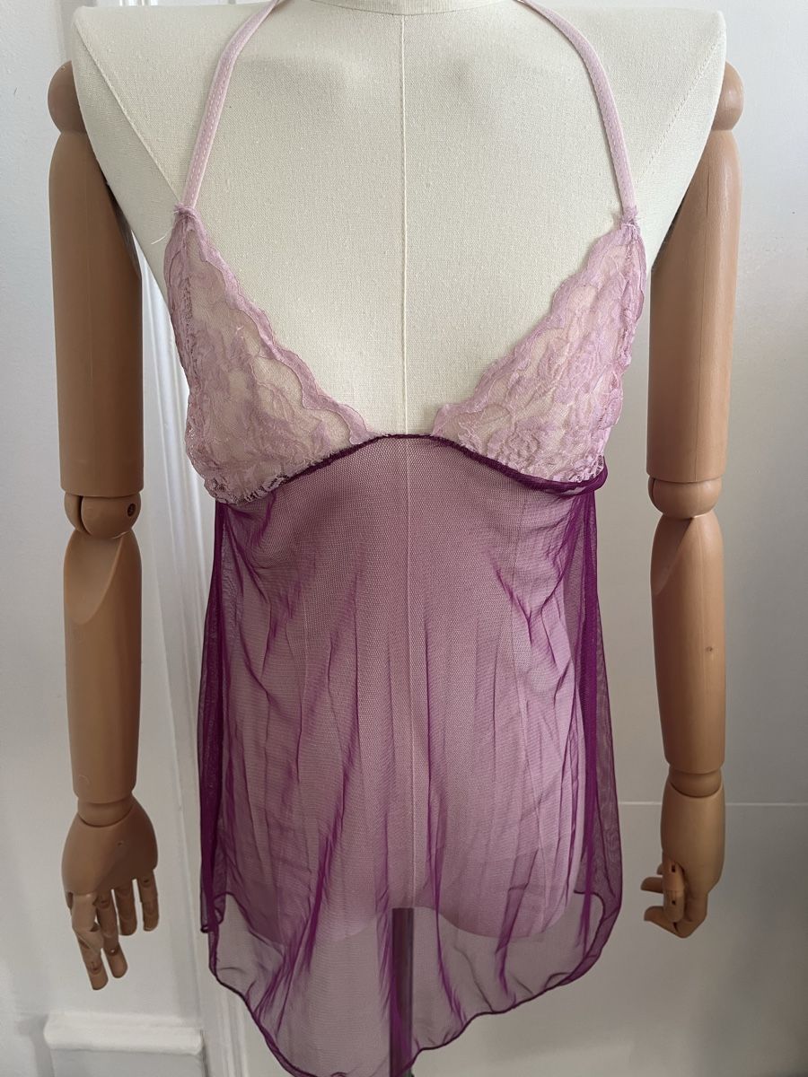 Top: Sheer Purple Lace Top - Size M – Usato da Zürich venduto da Melina.A 1