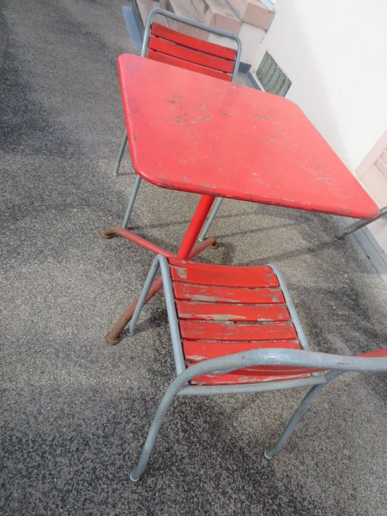 FALLER Tische Und Stühle Set Für Modelleisenbahn – 4 Tische & 24 Stühle, Rot, Epoche III
