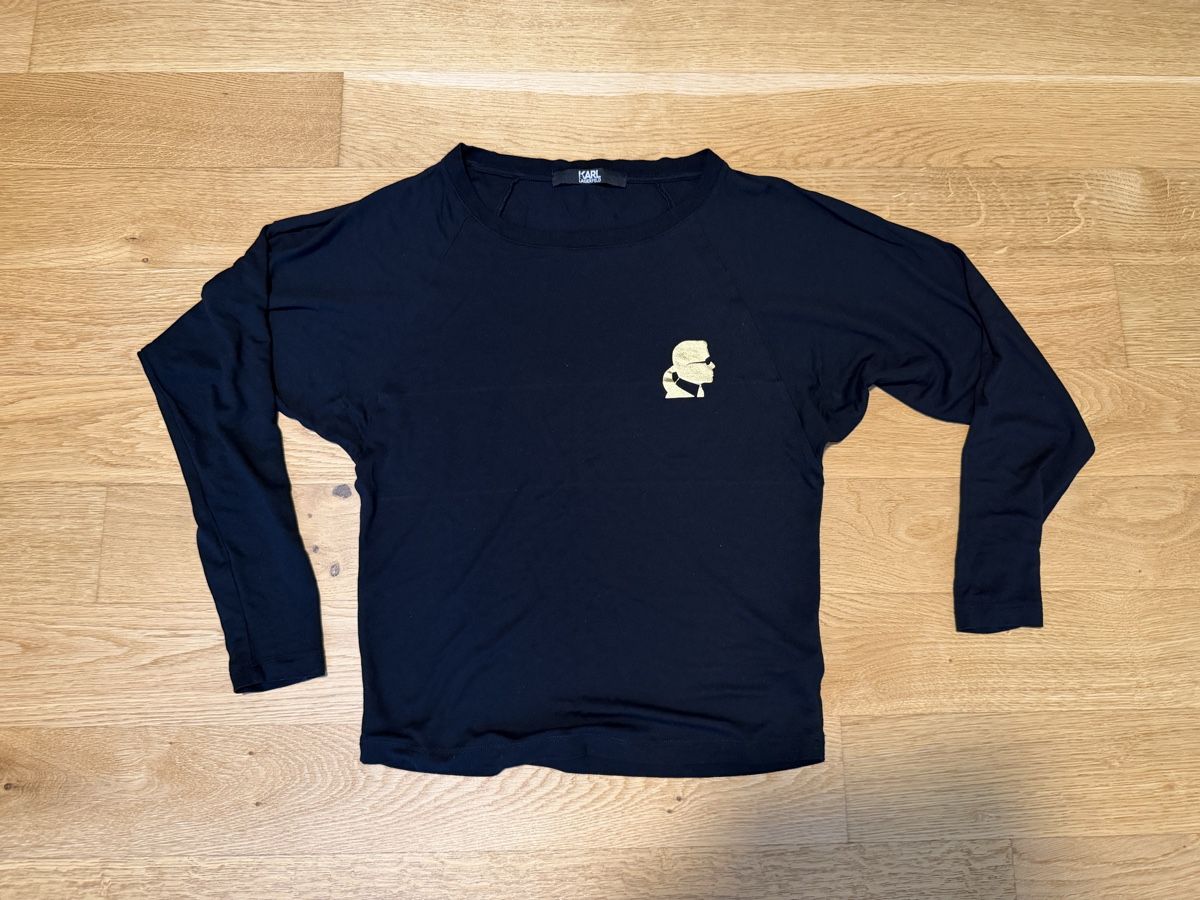 Karl Lagerfeld T-shirts: SCHWARZES KARL LAGERFELD LANGARMSHIRT – D'occasion à Zürich par dbu_s8p2 1