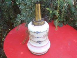 Ancienne Lampe à pétrole en céramique, déco florale.