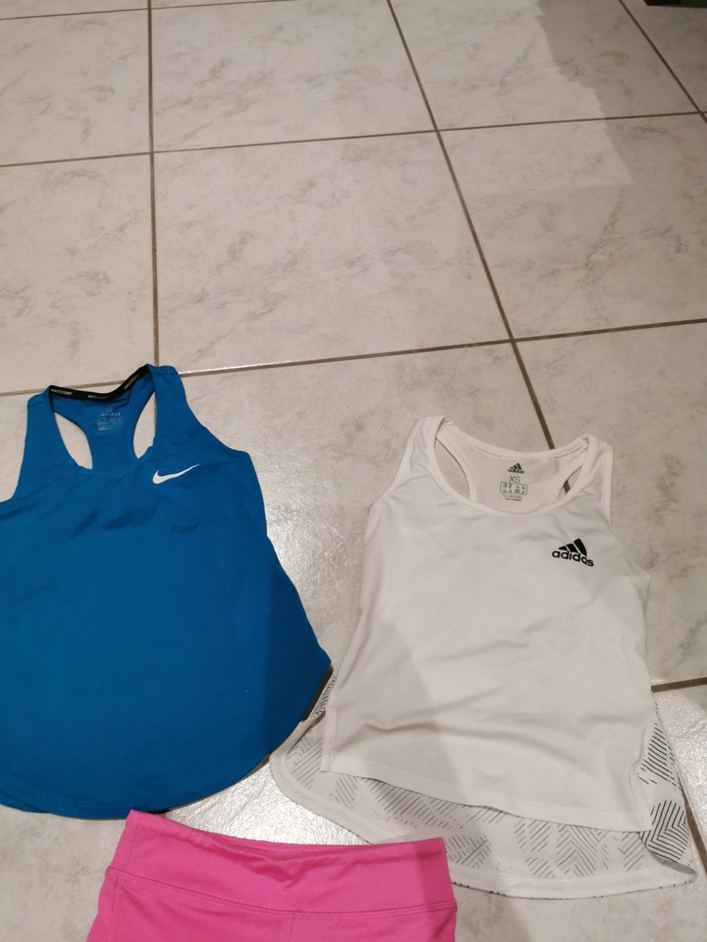 Kleiderpakete & -sets: Sportpaket Gr. 122/128 – Gebraucht aus Konolfingen von torina85 1
