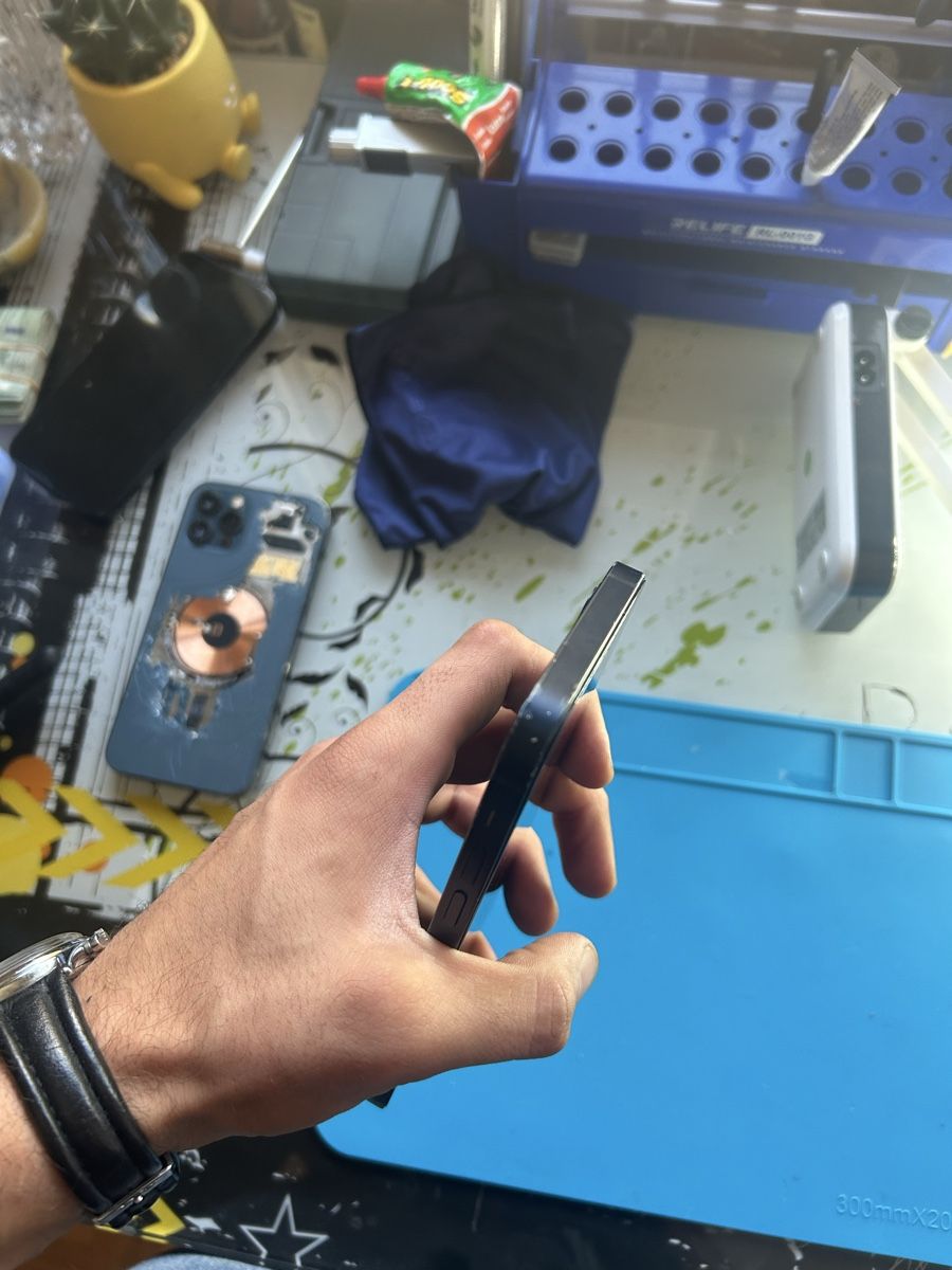Apple Handys / Smartphones: iPhone 12 64gb – Gebraucht aus Sierre von joa_9829 3