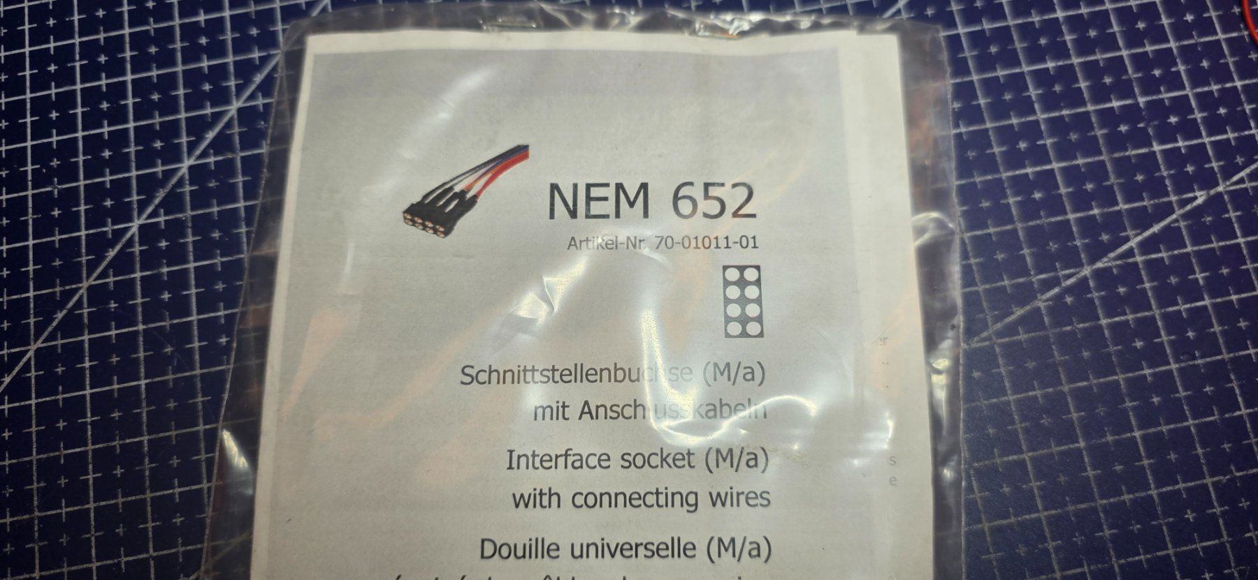 Modellini di ferrovie: Interface socket NEM 652 – Usato da Hochfelden venduto da Danizh0 4