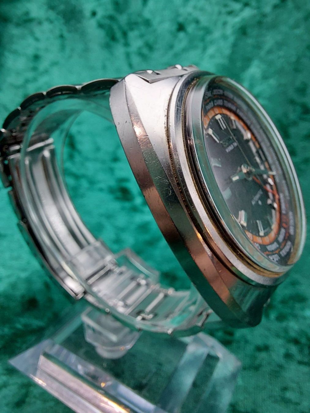 Seiko Uhren: rare SEIKO WORLDTIMER Automatic 6117-6400 Black Dial 70-gern – Gebraucht aus Bassersdorf von antik_leo 2