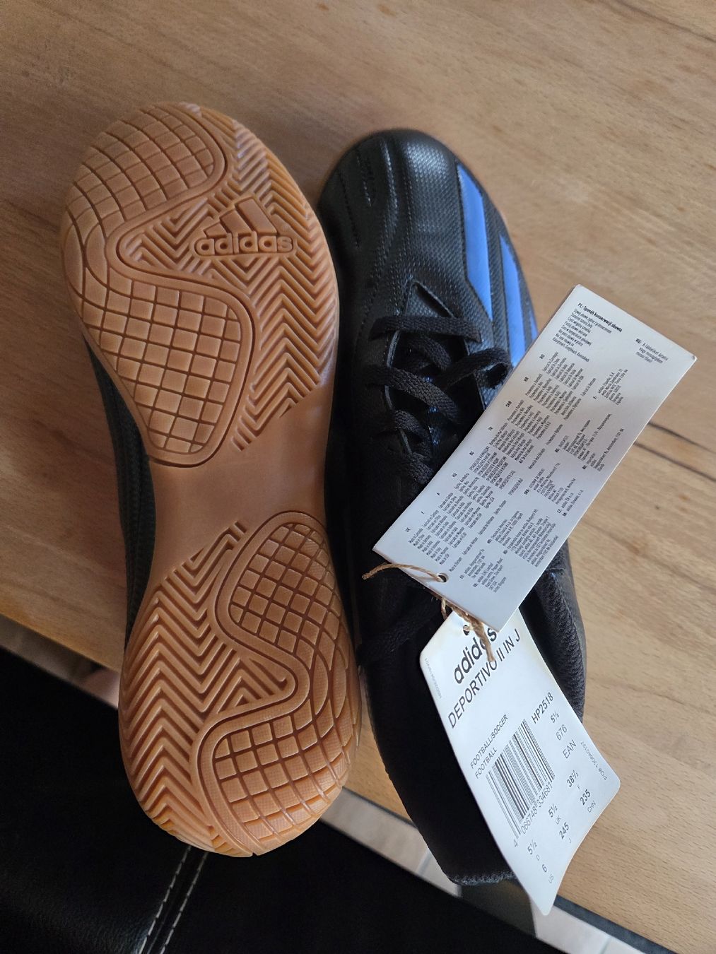Adidas Scarpe per ragazzi: Turnhallenschuhe – Nuovo e nell'imballaggio originale da Stein AG venduto da Sissi73 2