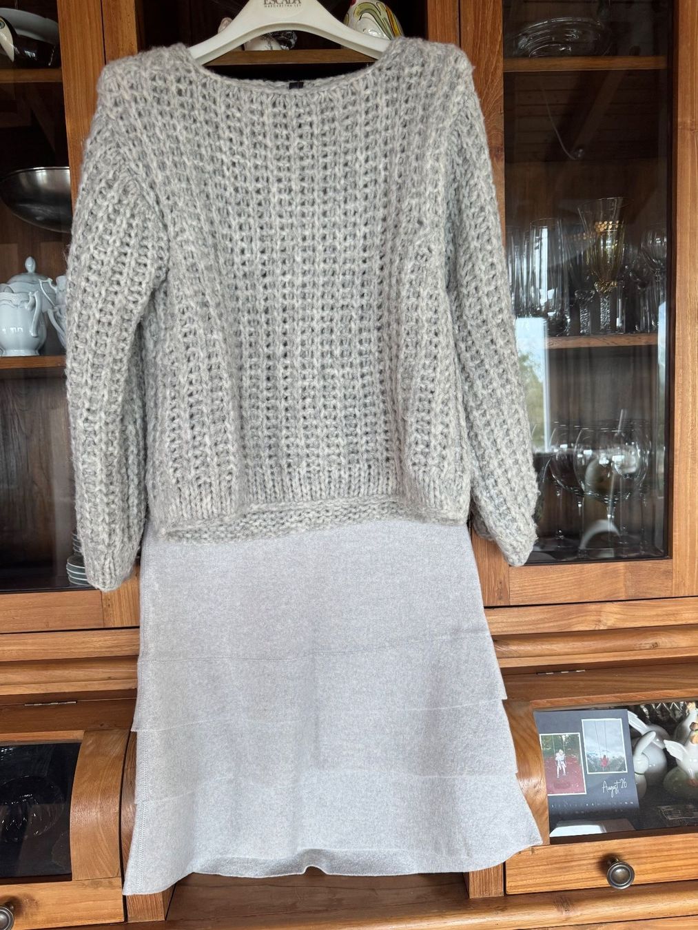 Marc Cain Lots de vêtements: Zweiteiliges Set: MARCCAIN, Pullover & Jupe, Gr. 36 – D'occasion à Oberrohrdorf par maggys15 1