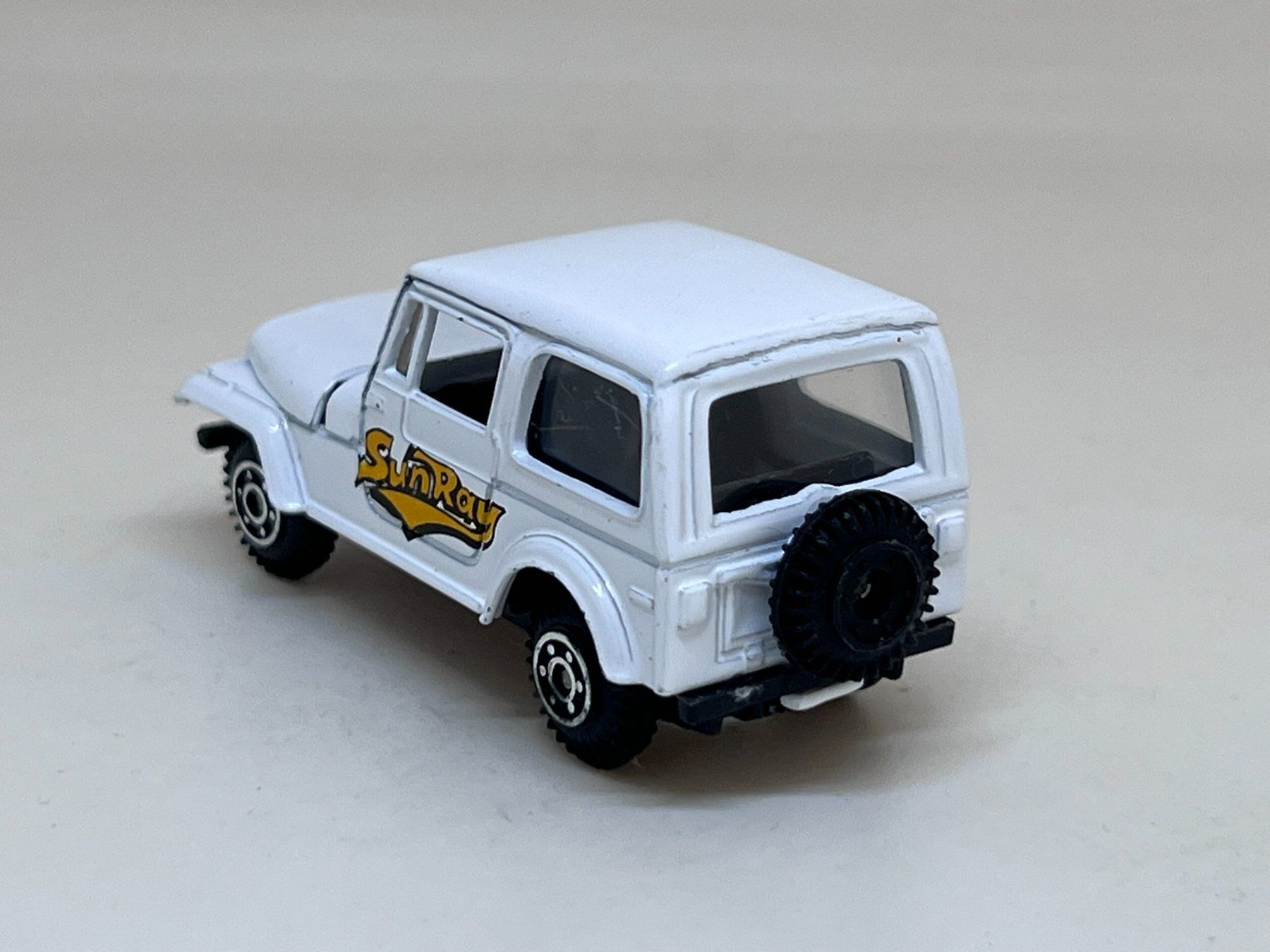 Welly Voitures modèles: Welly Jeep SunRay  #366 – D'occasion à Wildegg par LaaBoutique 2