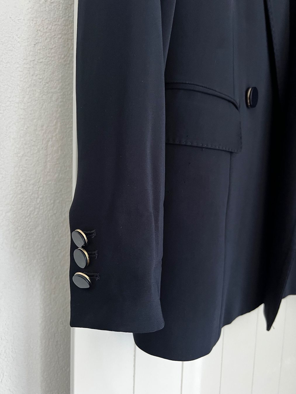 Massimo Dutti Giacche: Massimo Dutti double breasted crepe blazer – Usato da Adliswil venduto da nat_7q7l 1