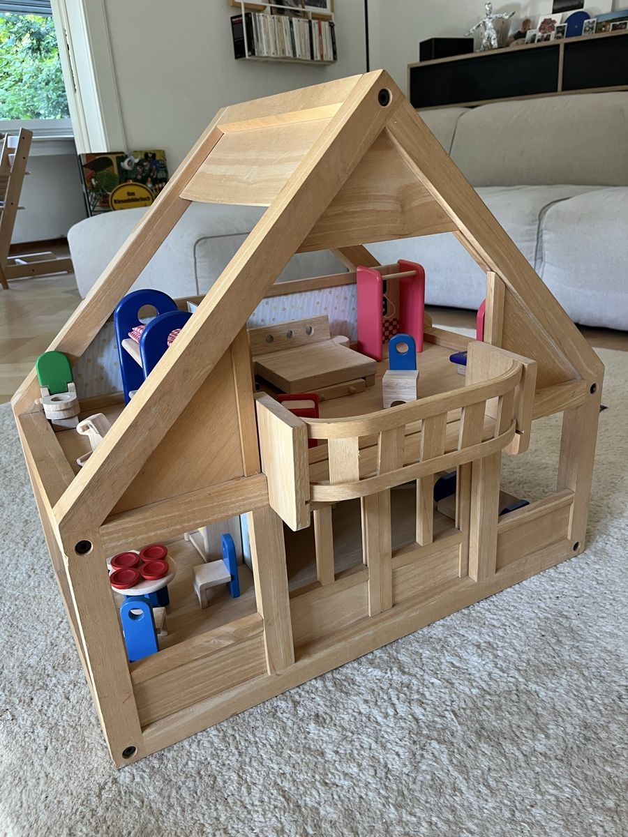Case e mobili per bambole: Puppenhaus – Usato da zuerich venduto da Zoejr 2