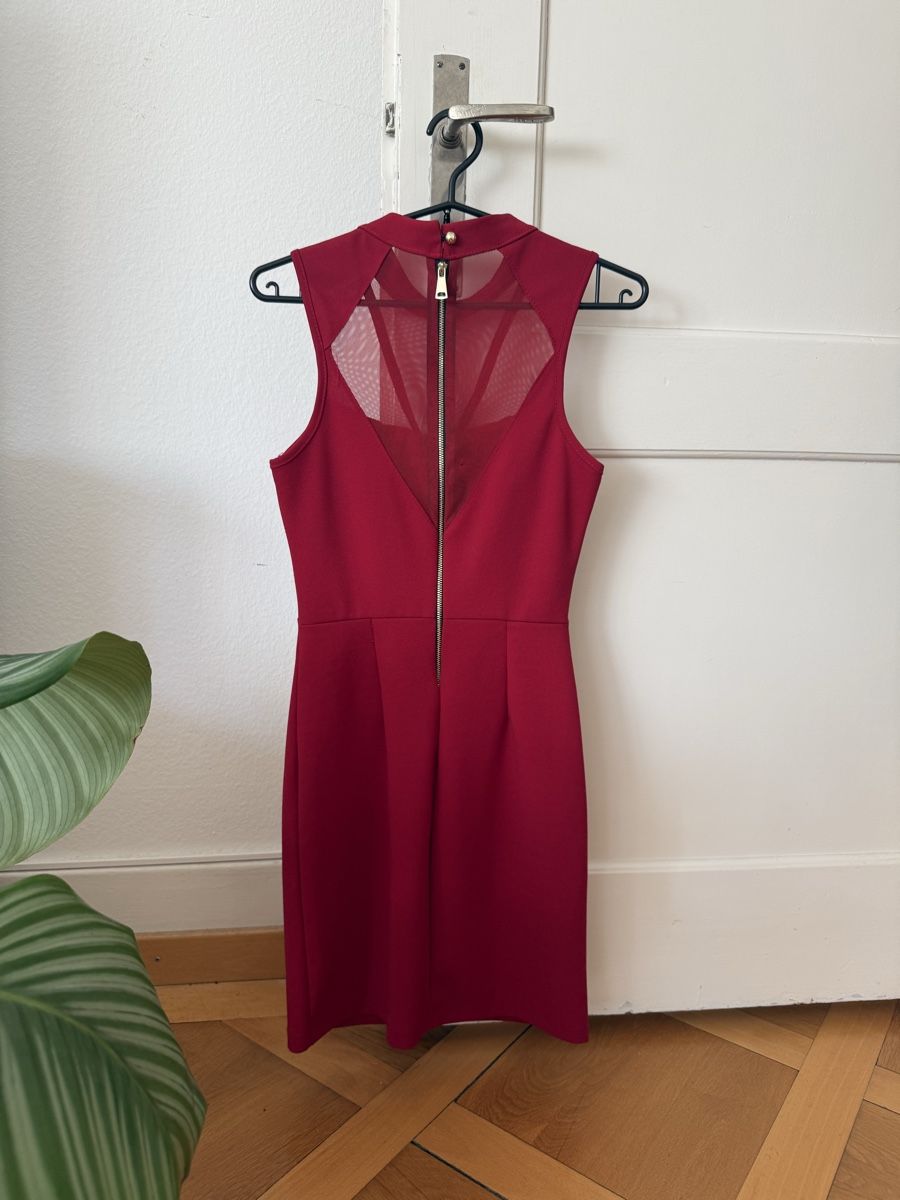 Vestiti: Red Dress with Mesh Top - Size M- Tiny Flaw on Back – Usato da Zürich venduto da aar_9mtz 3