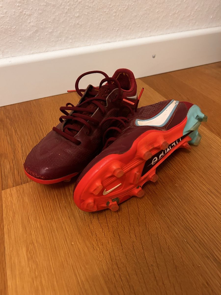 Nike Scarpe da uomo: Nime Fussballschuhe – Nuovo (secondo la descrizione) da Itingen venduto da murmelis003 1