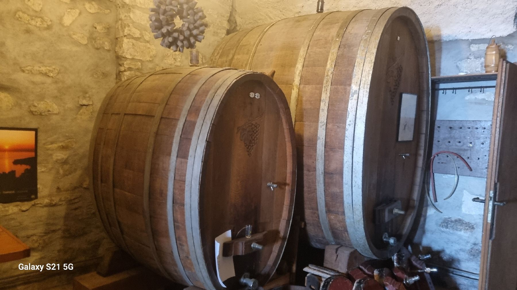 Sonstiges: tonneaux de vin – Gebraucht aus Corsier-sur-Vevey von hel_lvr5