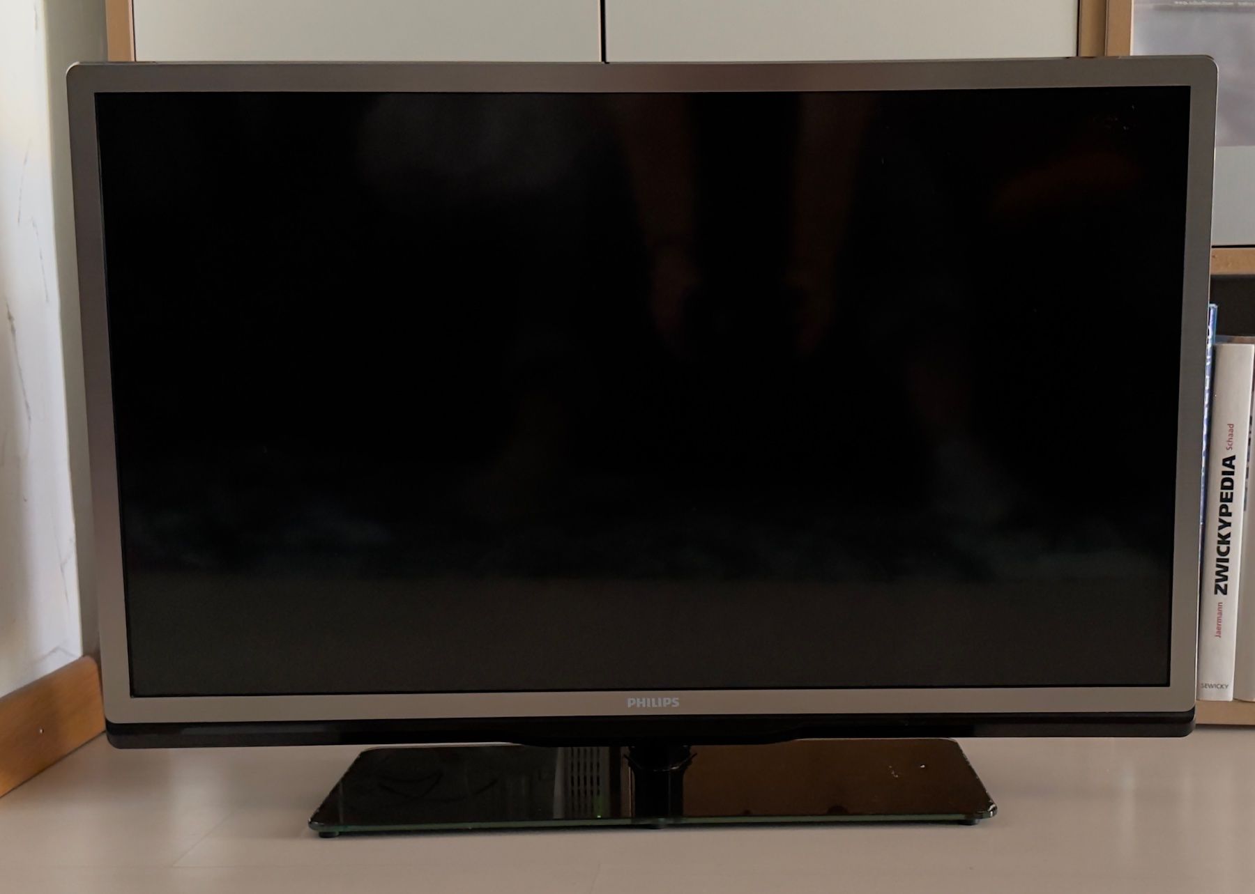 Philips Televisori: Philips 3D Smart LED TV – Usato da Zürich venduto da randulinzh