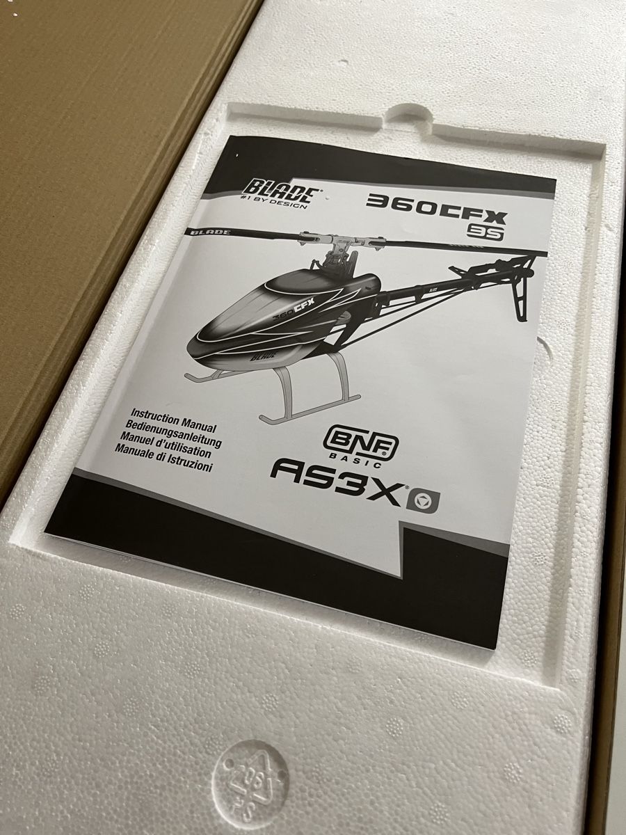 Blade RC Kits de montage: Heli Blade 360CFX 3S mit 4 Akkus – Neuf (Voir description) à Amlikon-Bissegg par hanspi1968 7