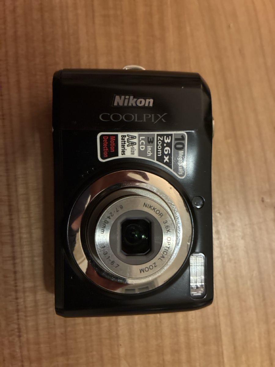 Coolpix Kamera: Nikon Coolpix Digitalkamera  – Gebraucht aus Zürich von Hans81