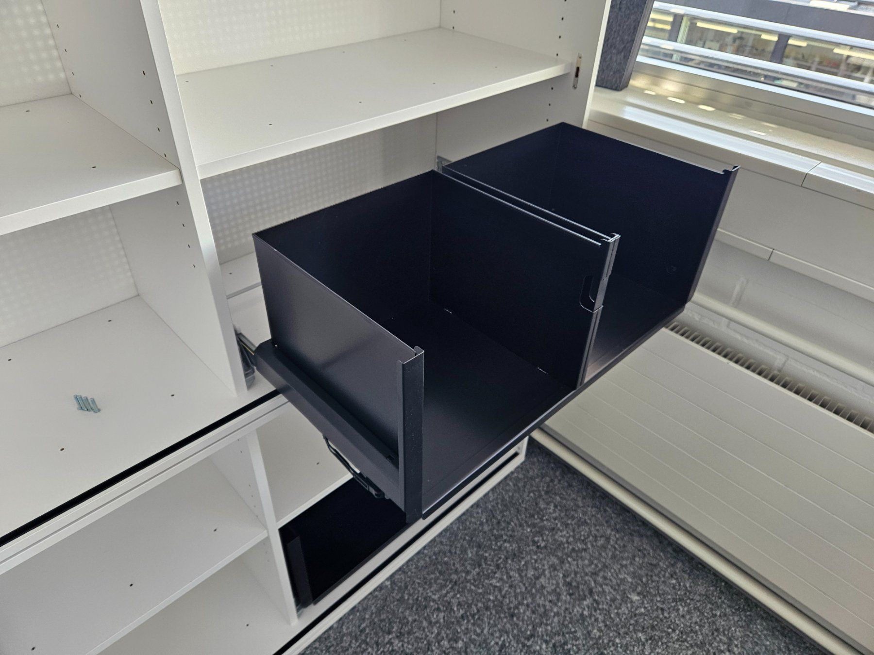 Armadi: Lateralschrank ZKD – Usato da Rüti b. Büren venduto da Aartex 2