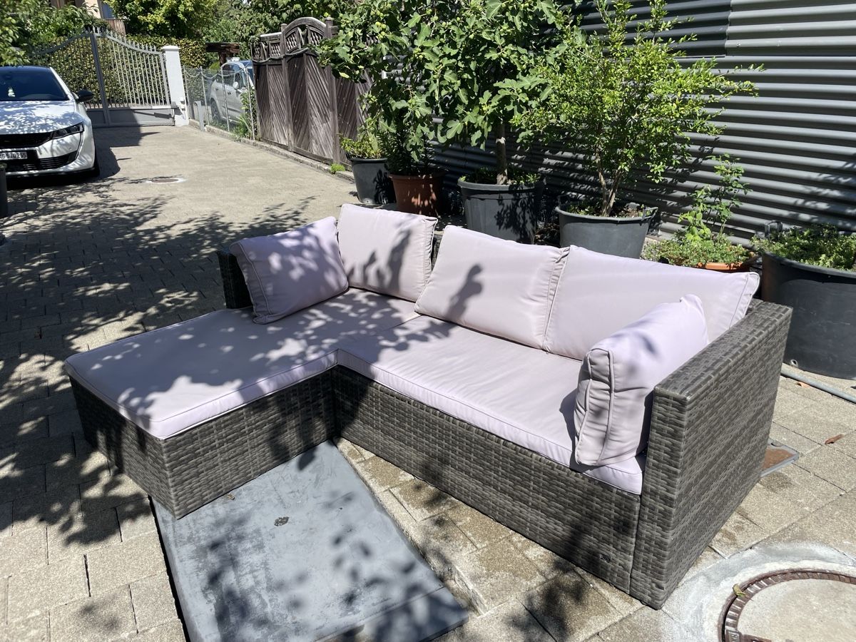 Divani: Rattan Lounge – Usato da Wohlen AG venduto da moonlightbae10
