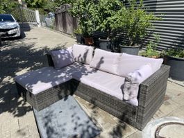 Rattan Lounge