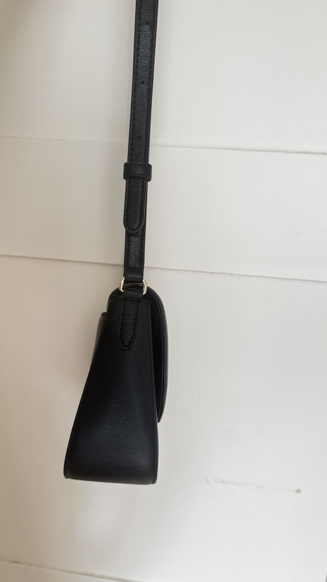 DKNY Sacs femmes: DKNY Bryant Crossbody Tasche – D'occasion à Zürich par jules.lagu 2