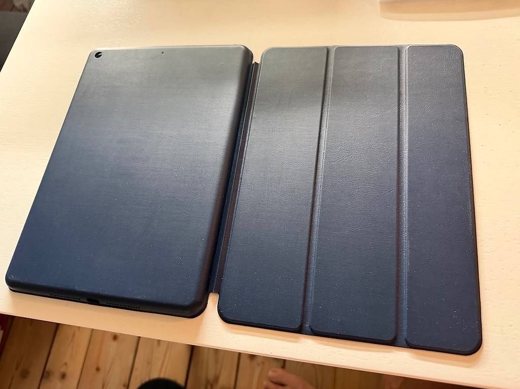 Covers & Taschen: Case für iPad 10.2 – Neu und originalverpackt aus Zollikon von ronthemove02 1