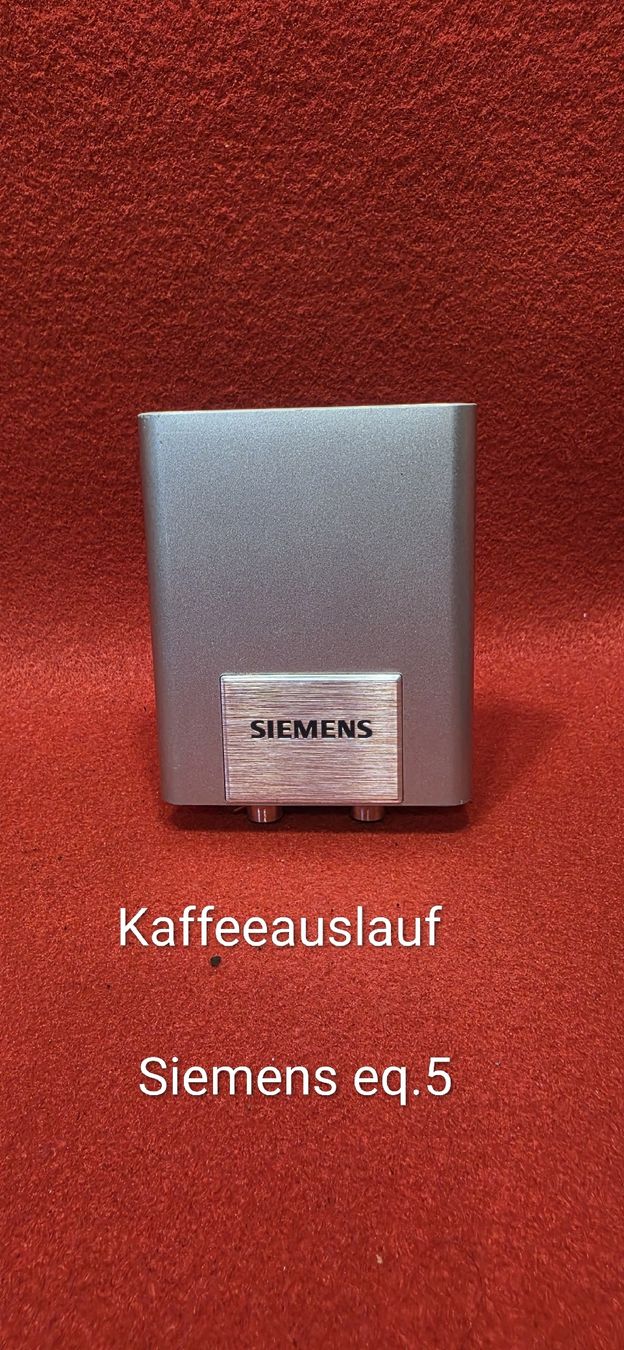 Siemens Kaffeemaschinen & Espressomaschinen: Siemens EQ 5 Kaffeeauslauf – Gebraucht aus Oensingen von Sip77