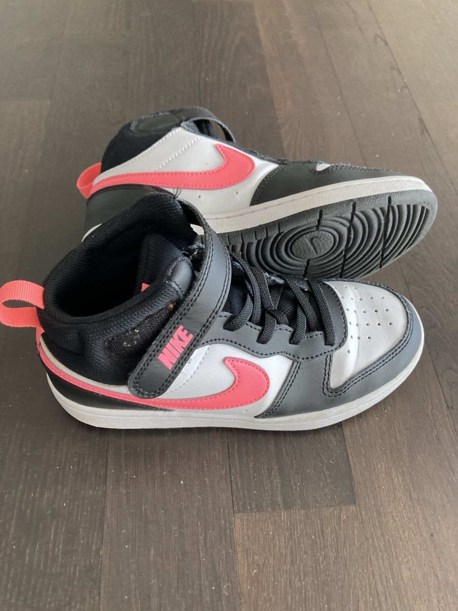 Chaussures filles: Nike Sneaker, Kinder – D'occasion à Wetzikon ZH par Geri73 8