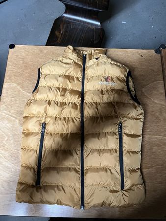 Moncler Daunenweste goldfarben Grösse s 3 guter Zustand