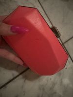 Pink Pochette Tasche mit Kettli, Sommerparty-Look!