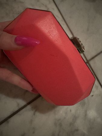 Pink Pochette Tasche mit Kettli, Sommerparty-Look!