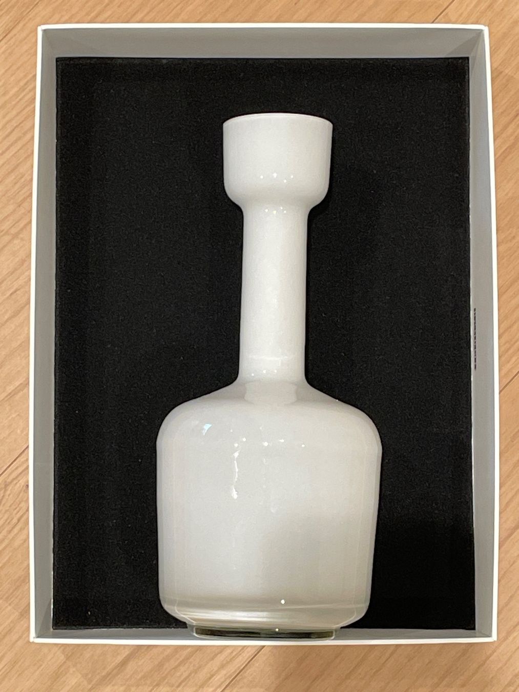Vasi & Recipienti: Glasvase Opalglas-Optik (weiss) – Usato da Zürich venduto da plumita 1
