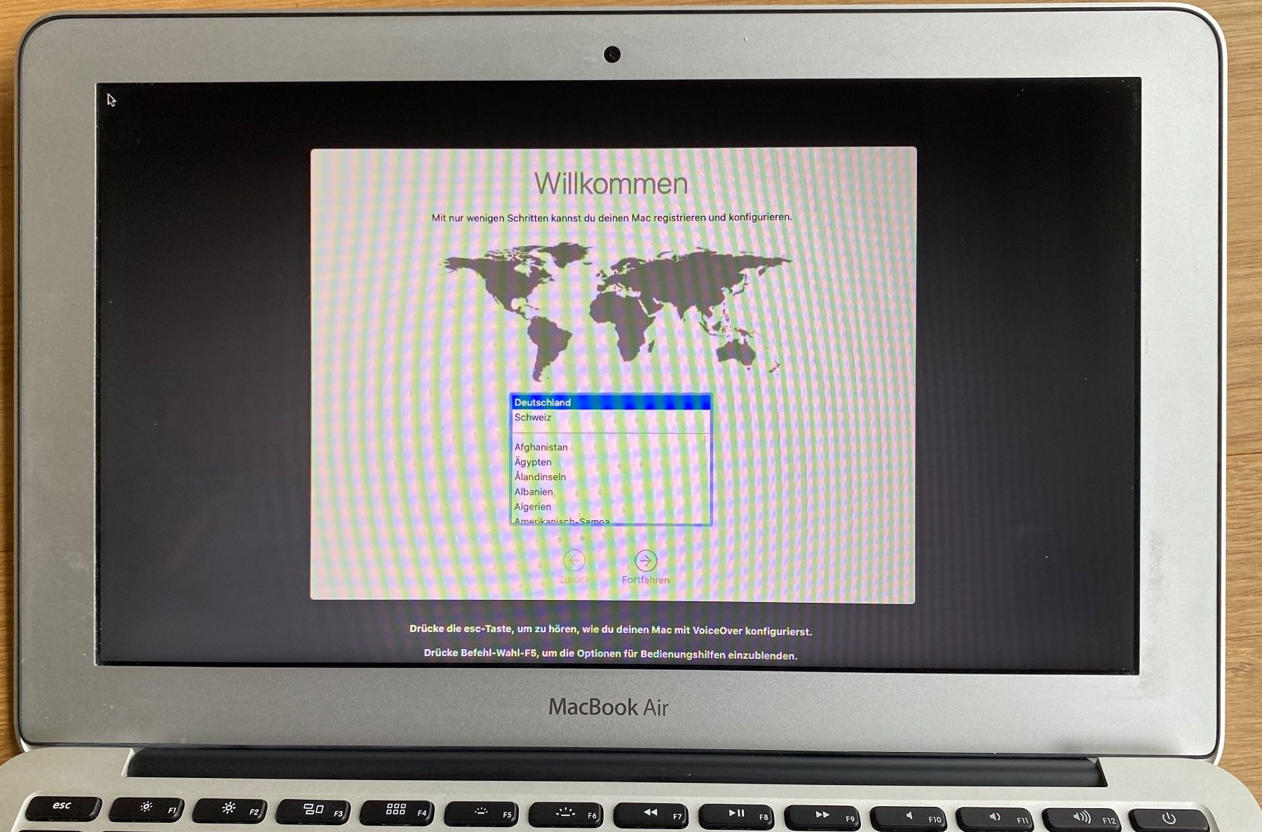 Apple PCs: MacBook Air (11-inch, Mid 2012) – Gebraucht aus Oftringen von  3