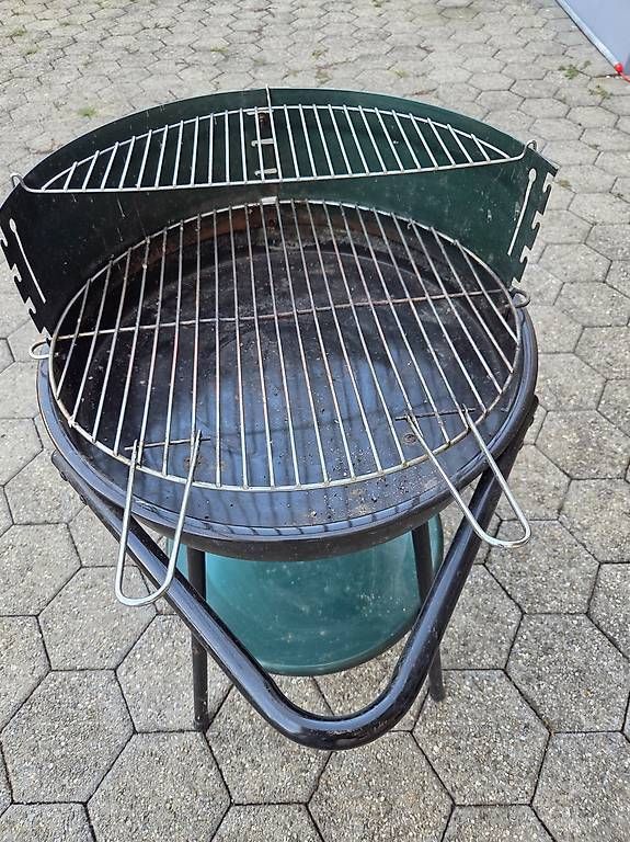 Grils: Grill Holzkohle – D'occasion à Berikon par sabatuv 1