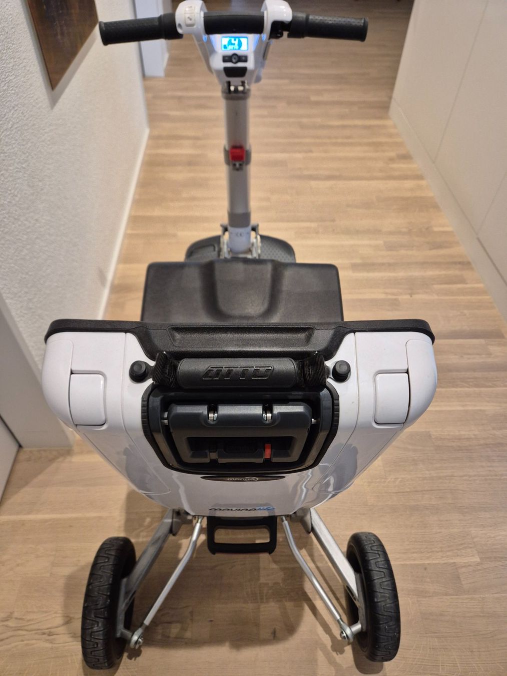 Veicoli elettrici: MovingLife Atto Mobility Scooter Good Condition – Usato da Au ZH venduto da kru_dw8c 3