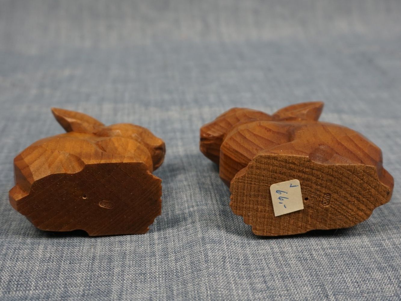 Figuren: Zwei Hasen Holzfiguren geschnitzt – Neu (gemäss Beschreibung) aus Diessbach b. Büren von Crocharry 3
